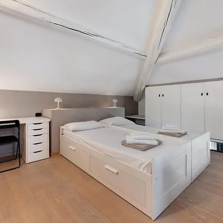 Angolo Sul Porto * Brenzone sul Garda